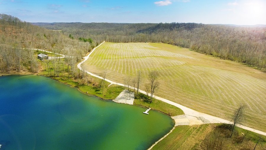 REAL ESTATE AUCTION - 1,013 ACRES IN 21 TRACTS IN MARTIN COUNTY, INDIANA